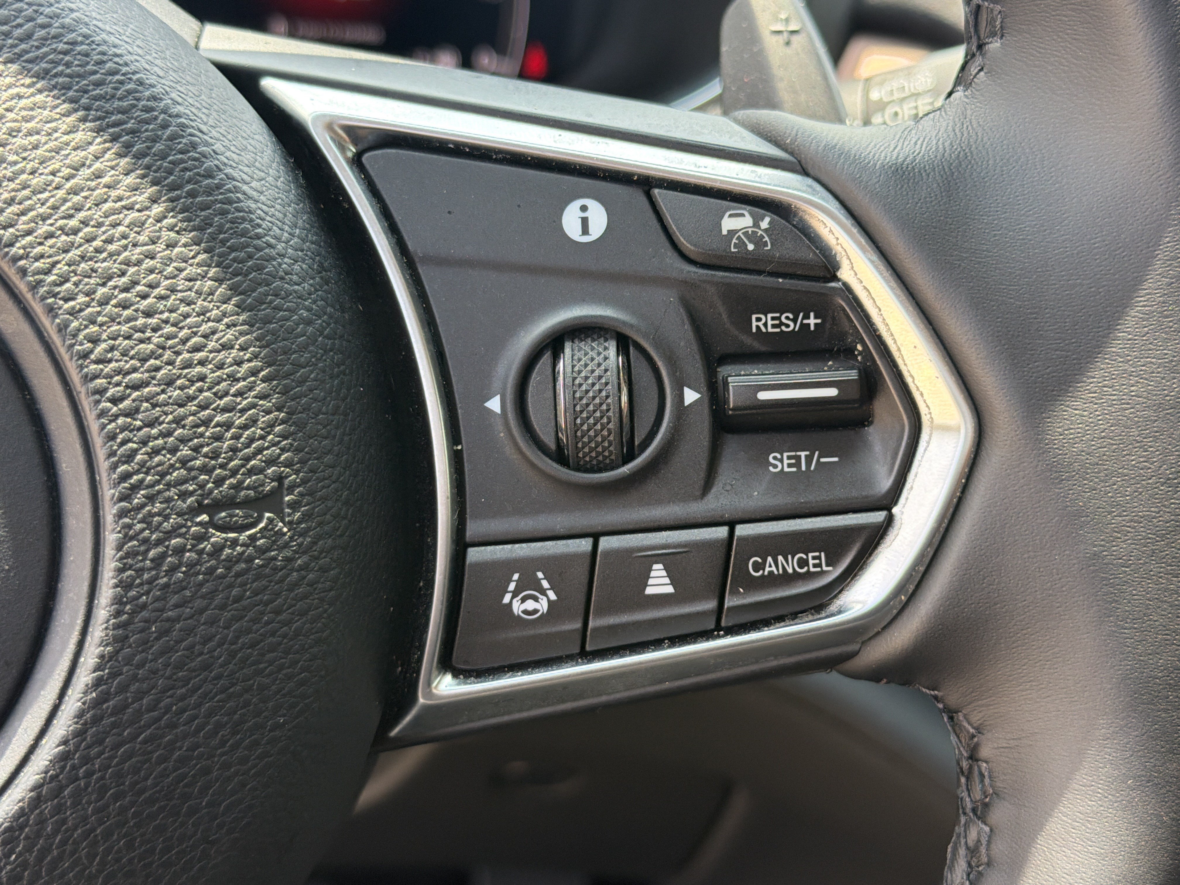 Certified 2022 Acura MDX FWD w/ Technology Package image 20