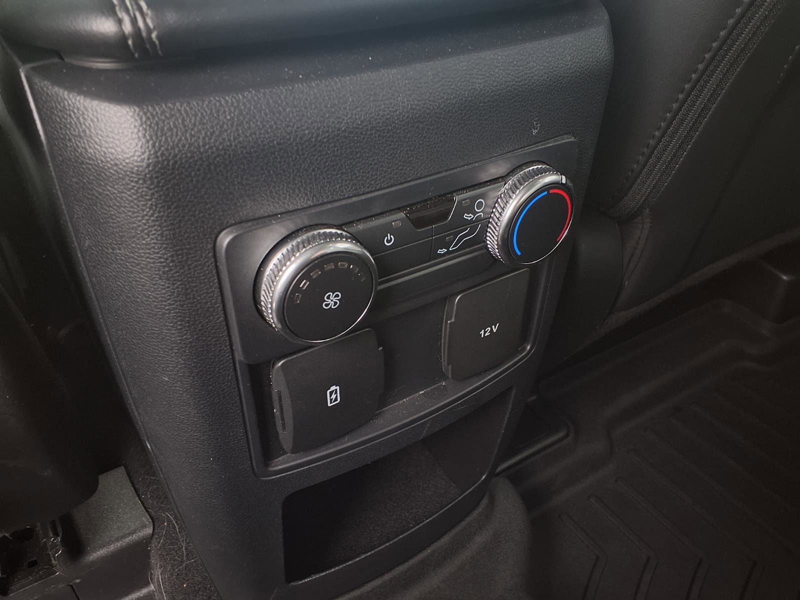 Used 2021 Ford Explorer XLT w/ Equipment Group 202A AWD/4WD image 28