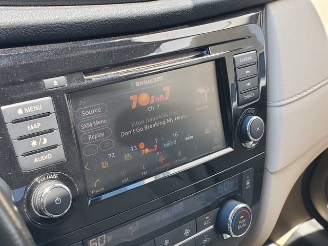 Used 2019 Nissan Rogue SV w/ Premium Package FWD image 14