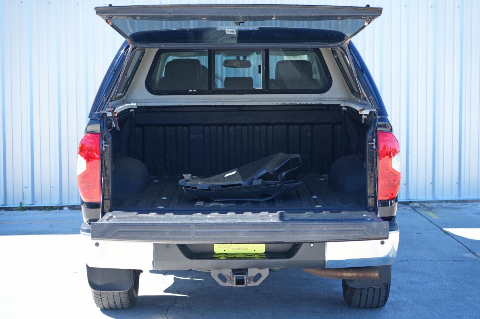 Used 2015 Toyota Tundra Limited w/ Limited Premium Package image 9