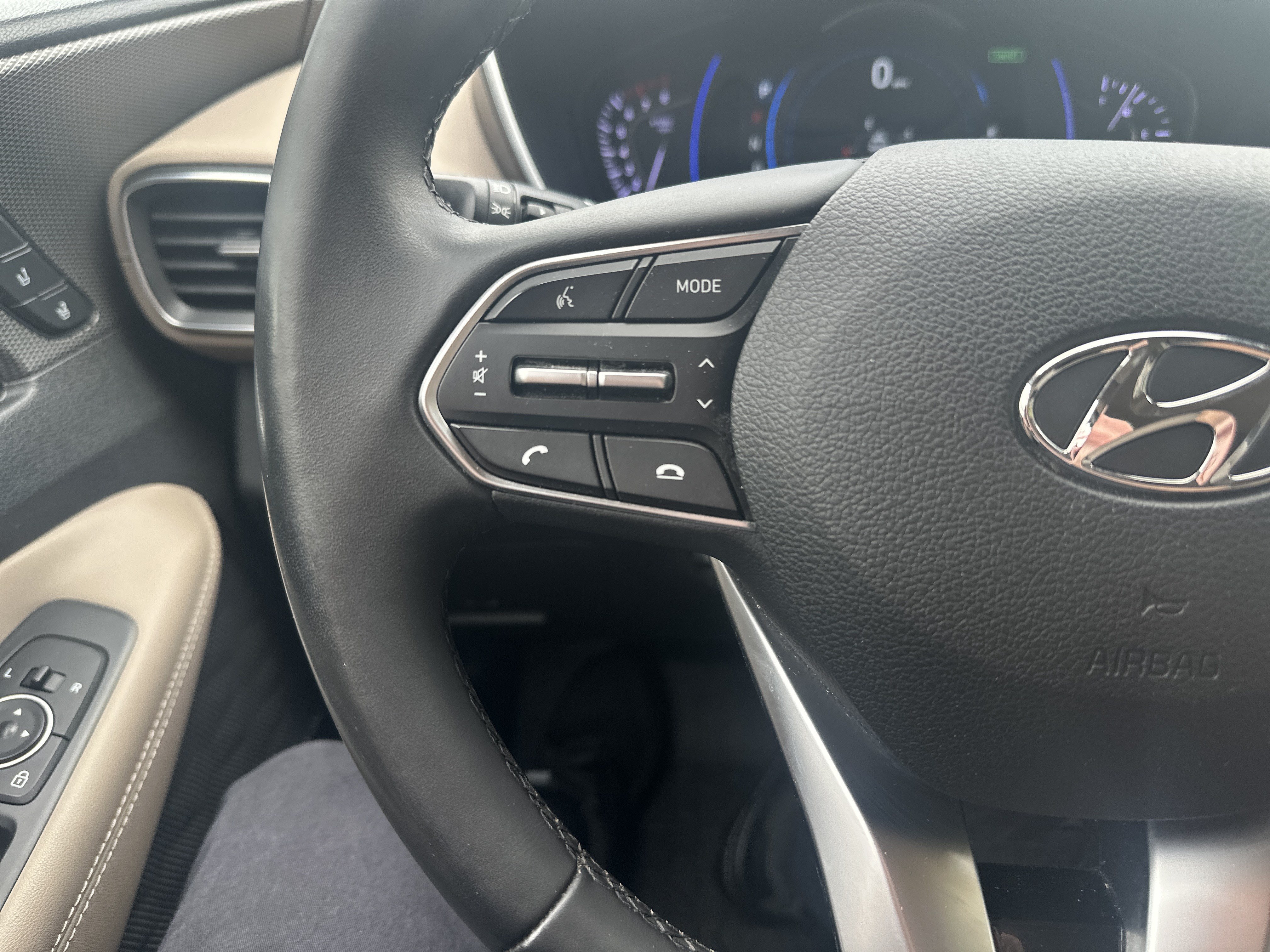 Used 2019 Hyundai Santa Fe AWD image 18