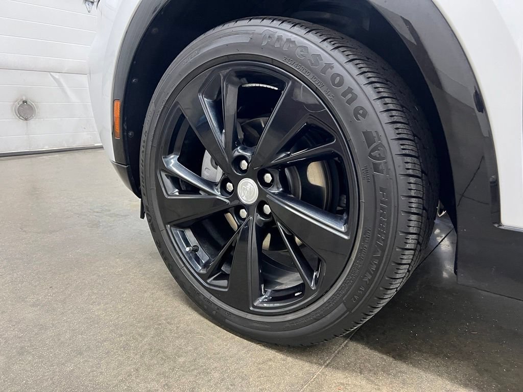 Certified 2021 Buick Envision Essence w/ Sport Touring Package AWD/4WD image 13
