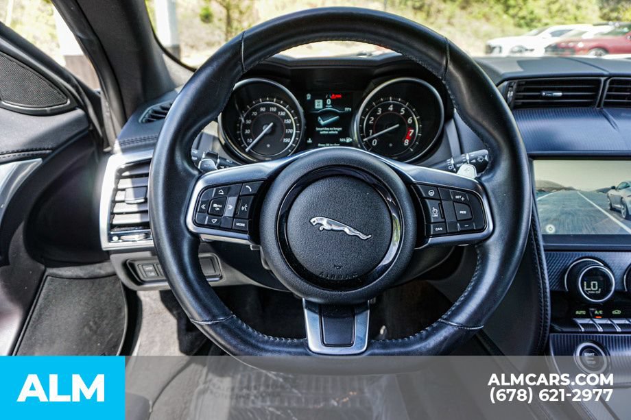 Used 2020 Jaguar F-TYPE R-Dynamic RWD image 32