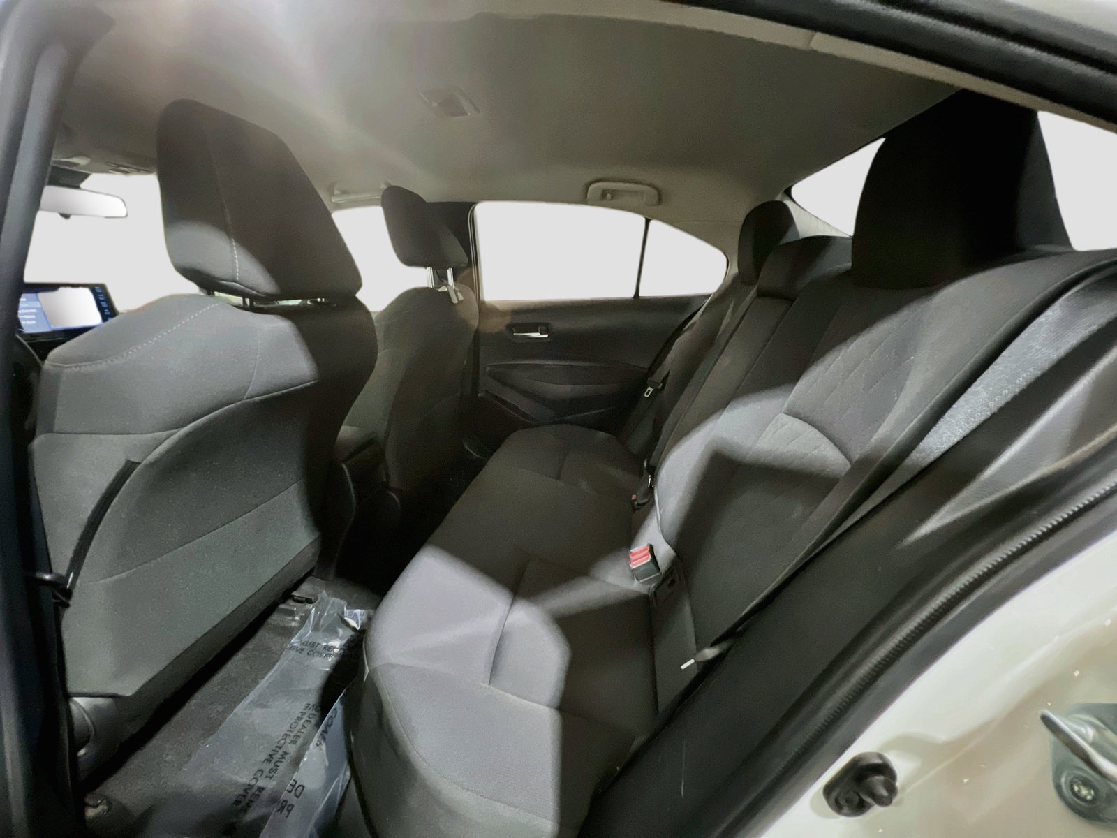 Used 2020 Toyota Corolla LE w/ Carpet Mat Package (TMS) FWD image 16