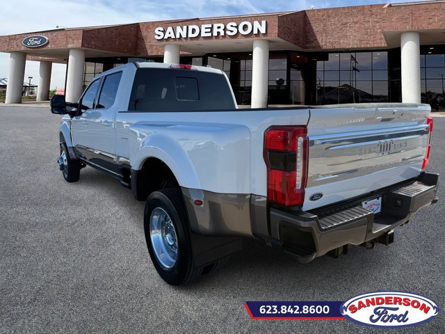 Certified 2023 Ford F450 King Ranch w/ FX4 Off-Road Package image 5