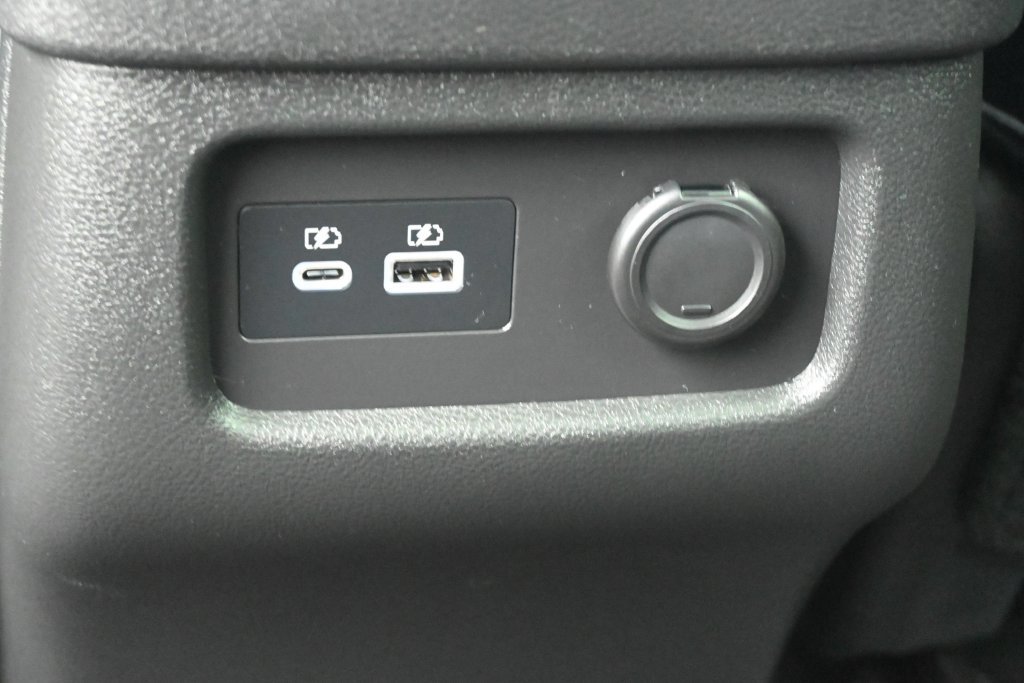 Used 2023 INFINITI QX60 Luxe w/ Performance Audio Package FWD image 21