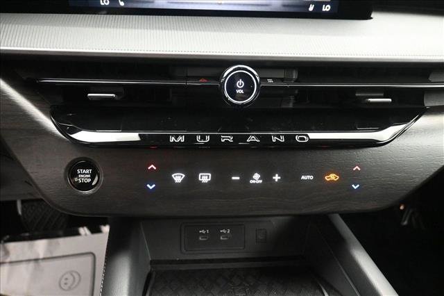 Used 2025 Nissan Murano SV AWD/4WD image 16