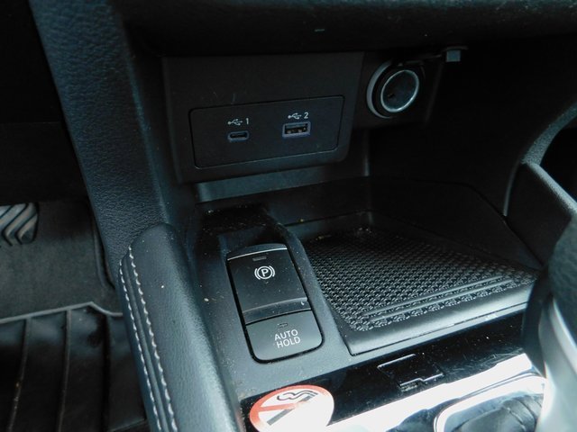 Used 2024 Nissan Kicks SR image 29