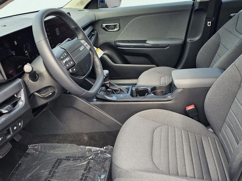 New 2025 Kia K4 EX image 17