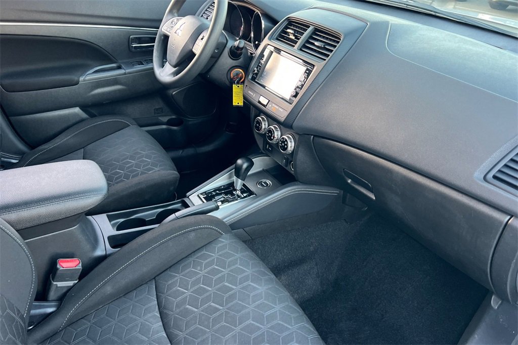 Used 2020 Mitsubishi Outlander Sport ES image 19