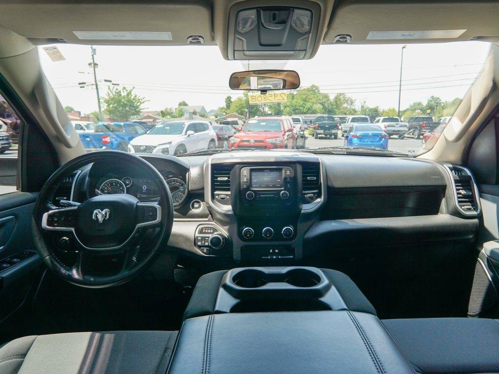 Used 2020 RAM 1500 Big Horn AWD/4WD image 12