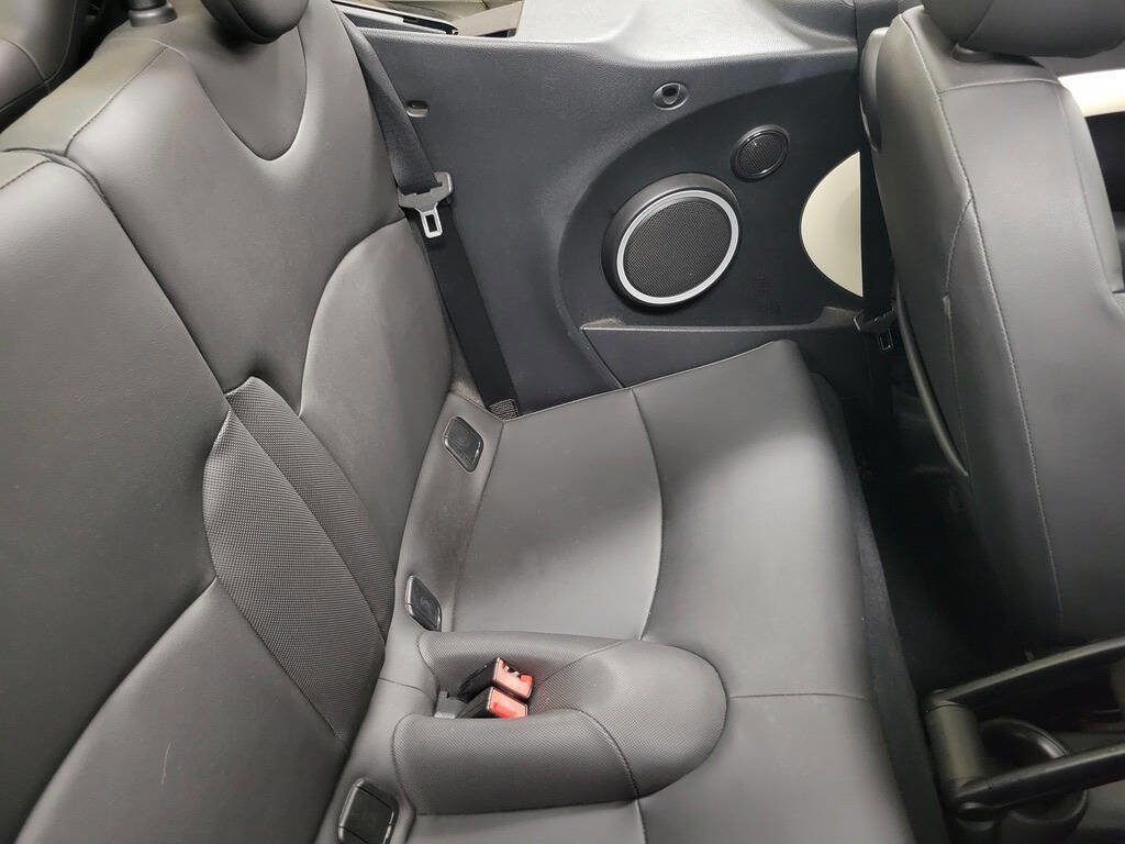 Used 2013 MINI Cooper Convertible image 33