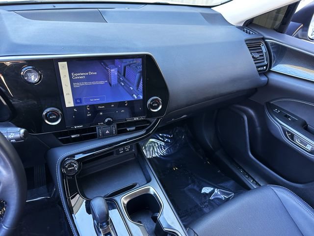 Used 2024 Lexus NX 250 FWD w/ Towing Package (2000 Lbs) image 18