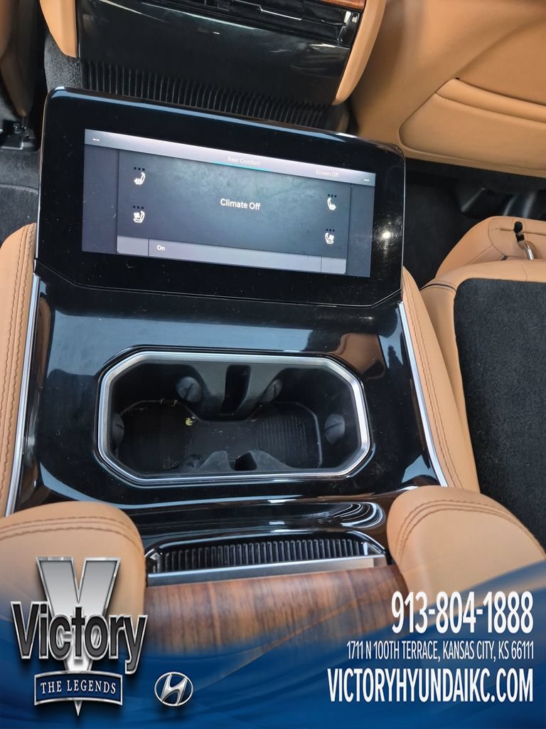 Used 2022 Jeep Grand Wagoneer Series III w/ Rear Seat Video Group 1 AWD/4WD image 32