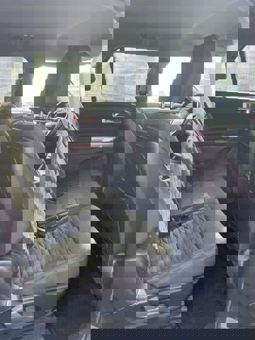 Used 2020 Ford Explorer XLT w/ Comfort Package image 5