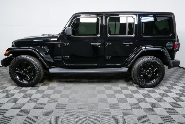 Used 2022 Jeep Wrangler Unlimited Sahara image 24