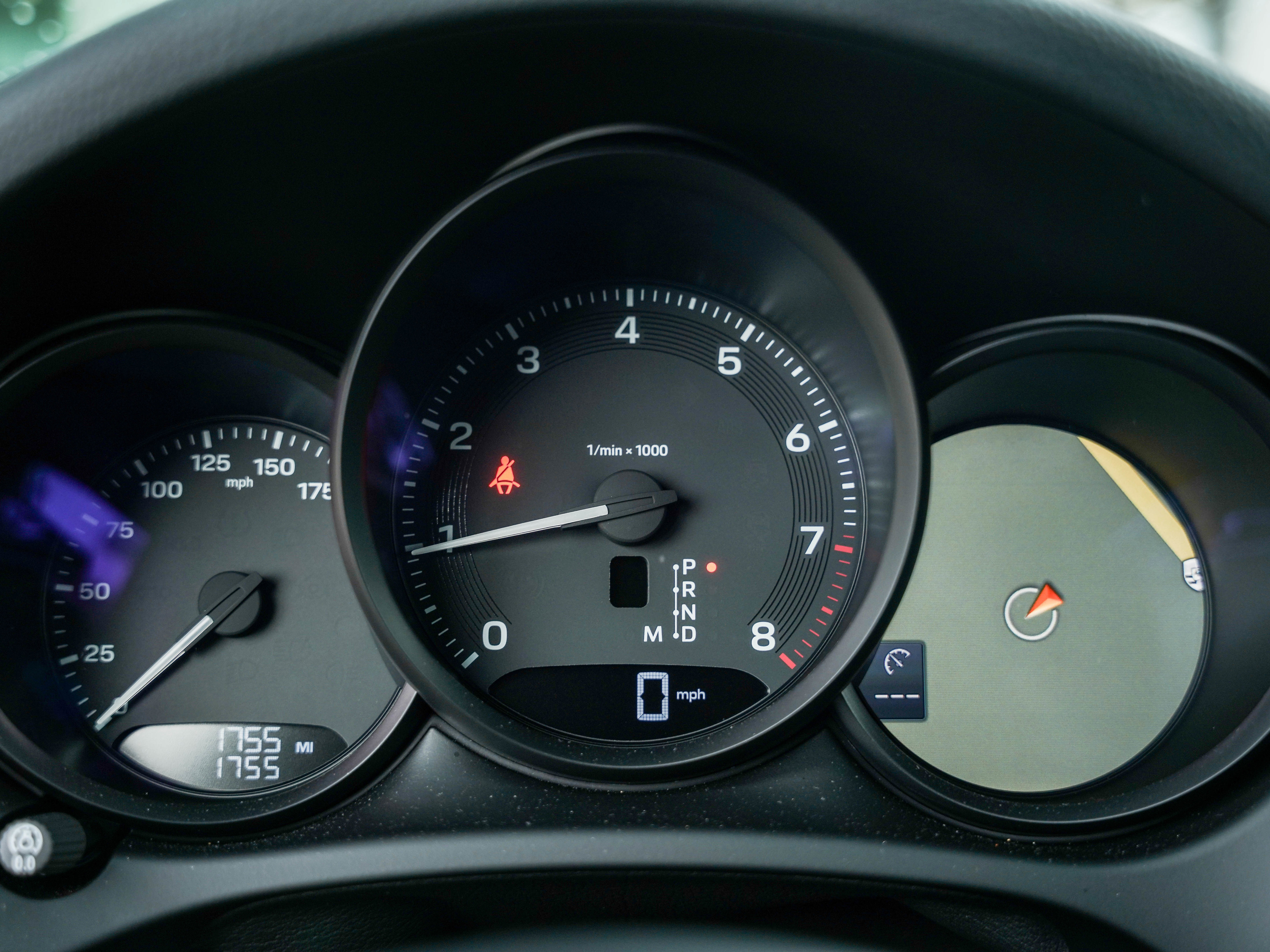 New 2025 Porsche Macan image 18