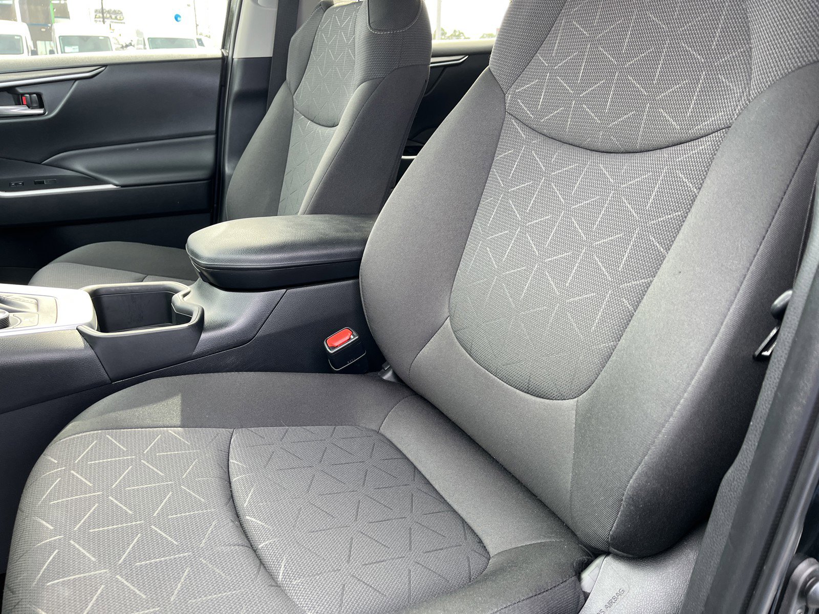 Used 2024 Toyota RAV4 XLE image 18