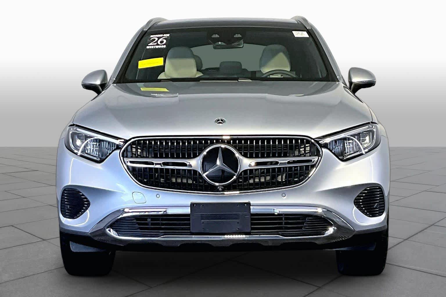 Used 2026 Mercedes-Benz GLC 300 4MATIC image 4