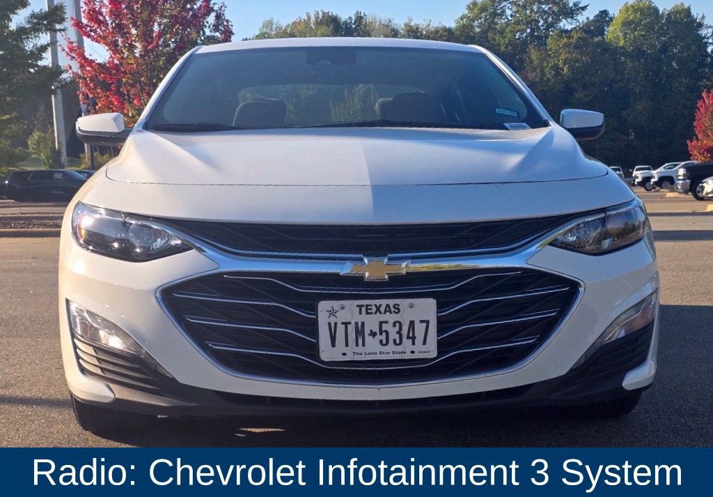 Used 2025 Chevrolet Malibu LT FWD image 3