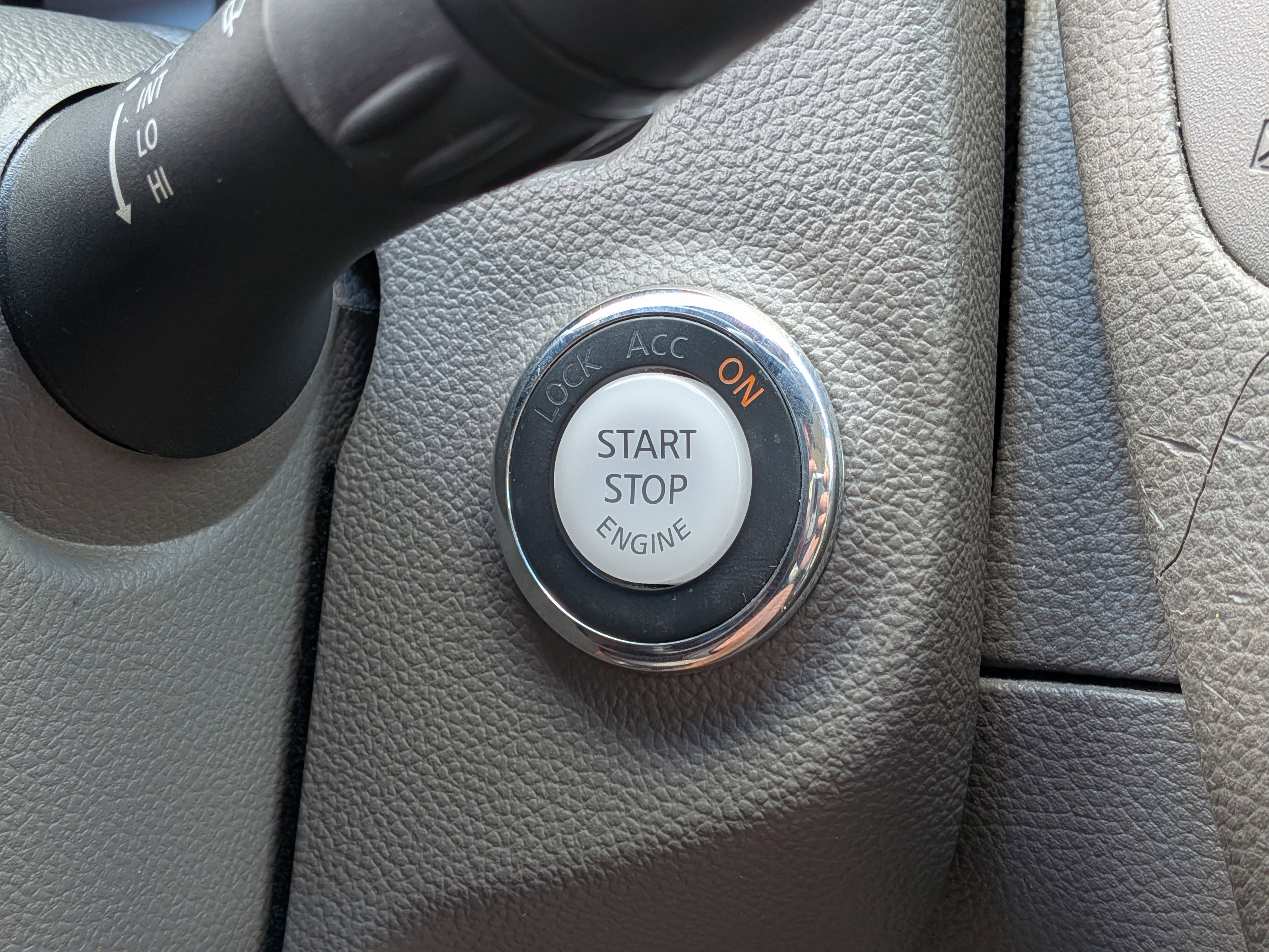 Used 2010 INFINITI G37 x w/ Premium Pkg image 27