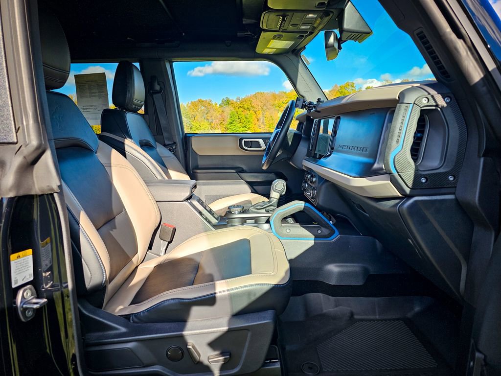 Used 2024 Ford Bronco Wildtrak image 39