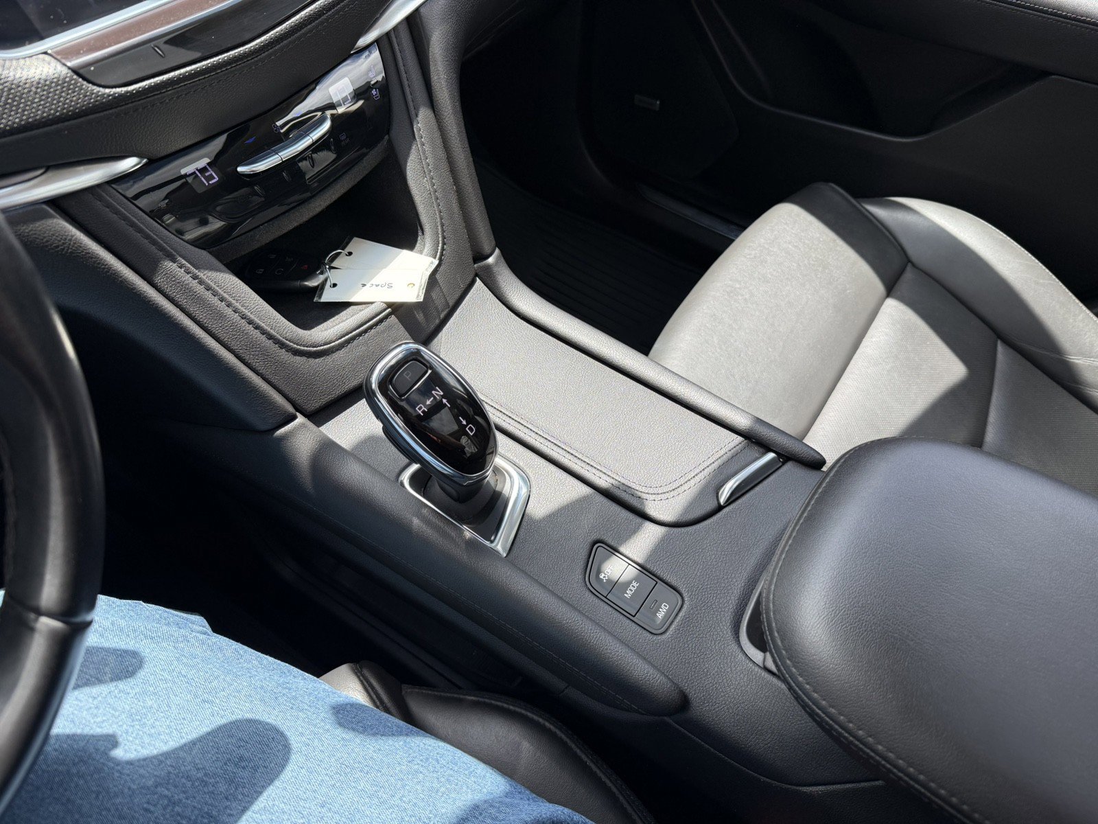 Used 2019 Cadillac XT5 Premium Luxury AWD/4WD image 17