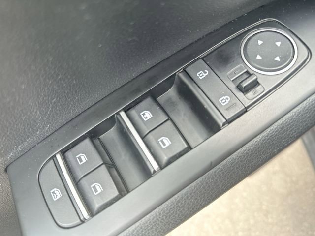 Certified 2020 Kia Soul S FWD image 16