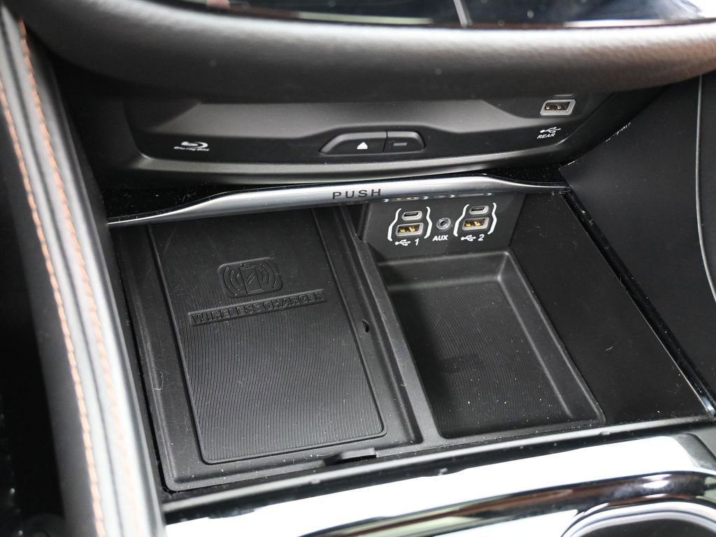 Used 2024 Chrysler Pacifica Pinnacle image 29