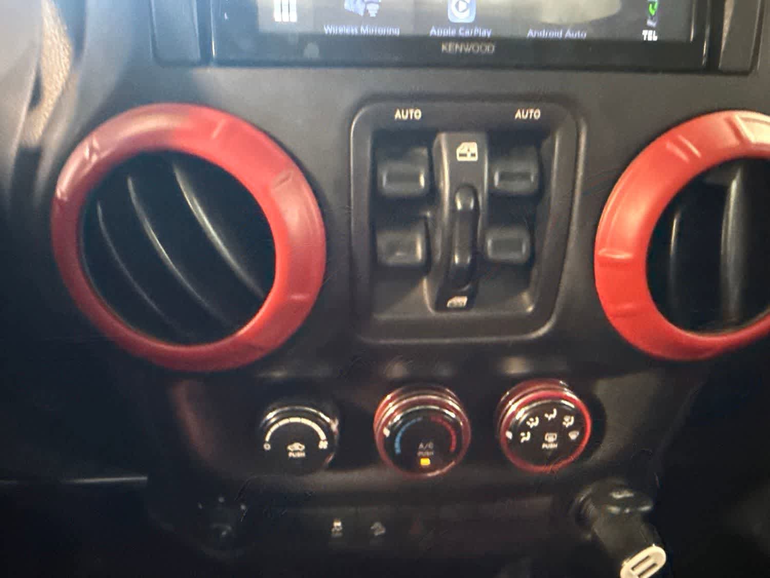 Used 2015 Jeep Wrangler Unlimited Sport w/ Quick Order Package 24S AWD/4WD image 8