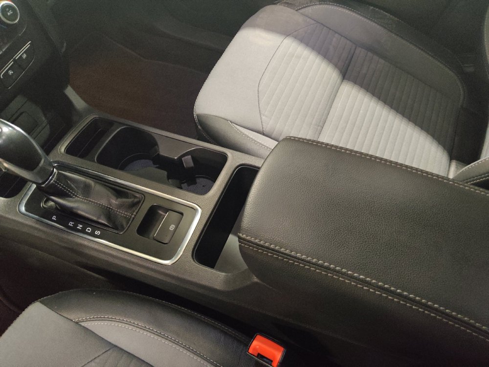 Used 2019 Ford Escape SE FWD image 26