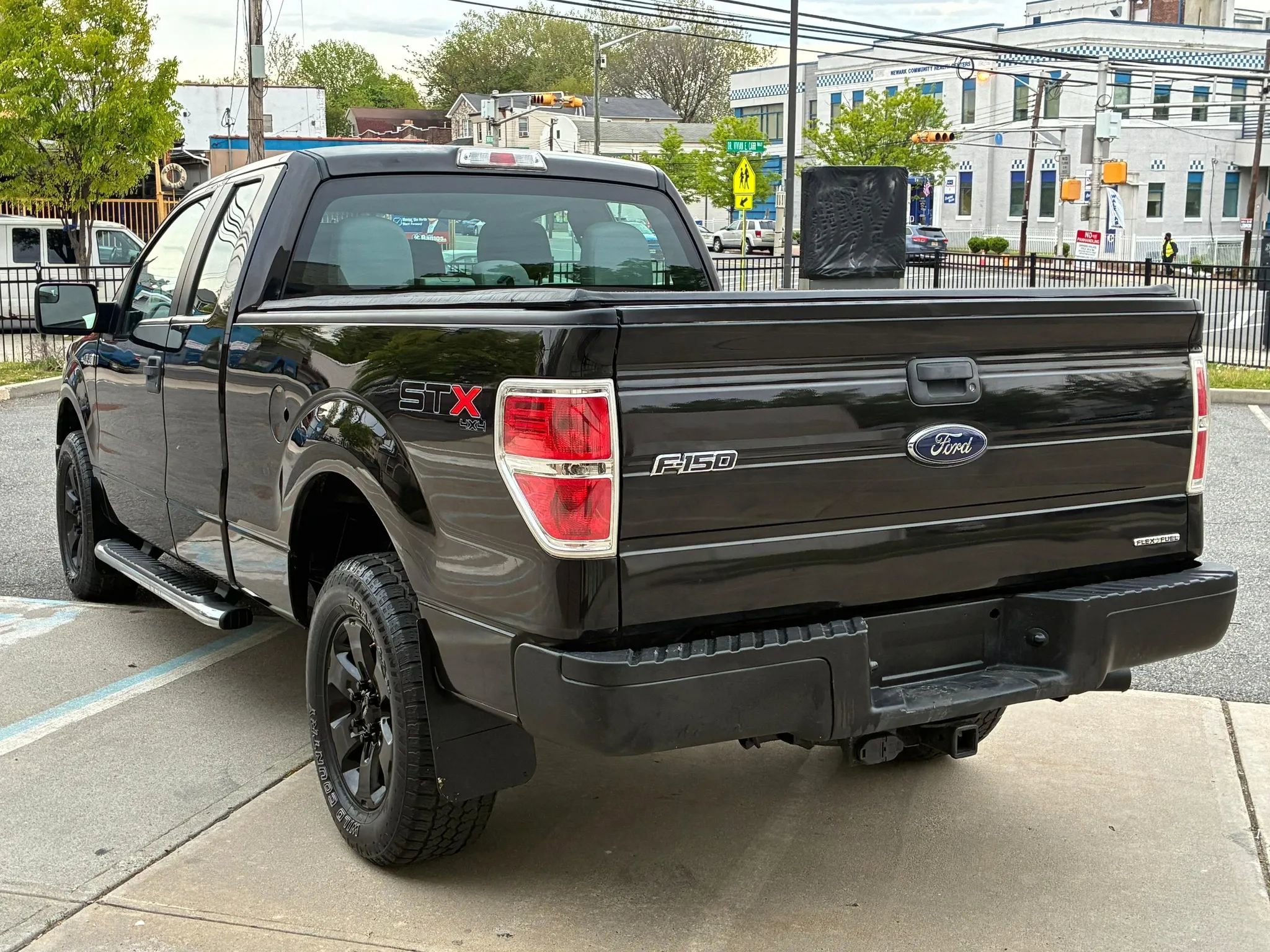 Used 2013 Ford F150 STX w/ Mid Equipment Group AWD/4WD image 6
