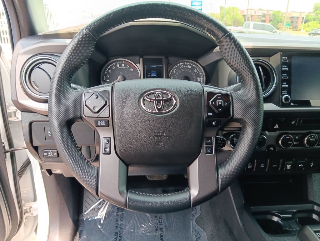 Used 2023 Toyota Tacoma TRD Off-Road w/ TRD Premium Off Road Package AWD/4WD image 14