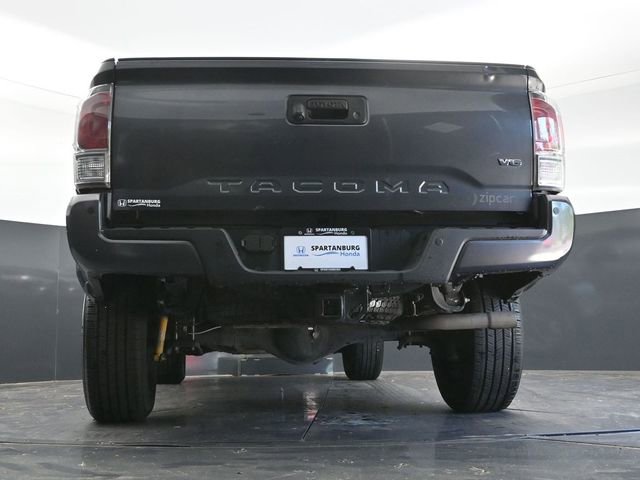 Used 2023 Toyota Tacoma TRD Off-Road w/ Technology Package AWD/4WD image 33