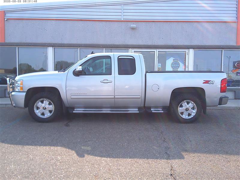 Used 2011 Chevrolet Silverado 1500 LTZ w/ LTZ Plus Package AWD/4WD image 2