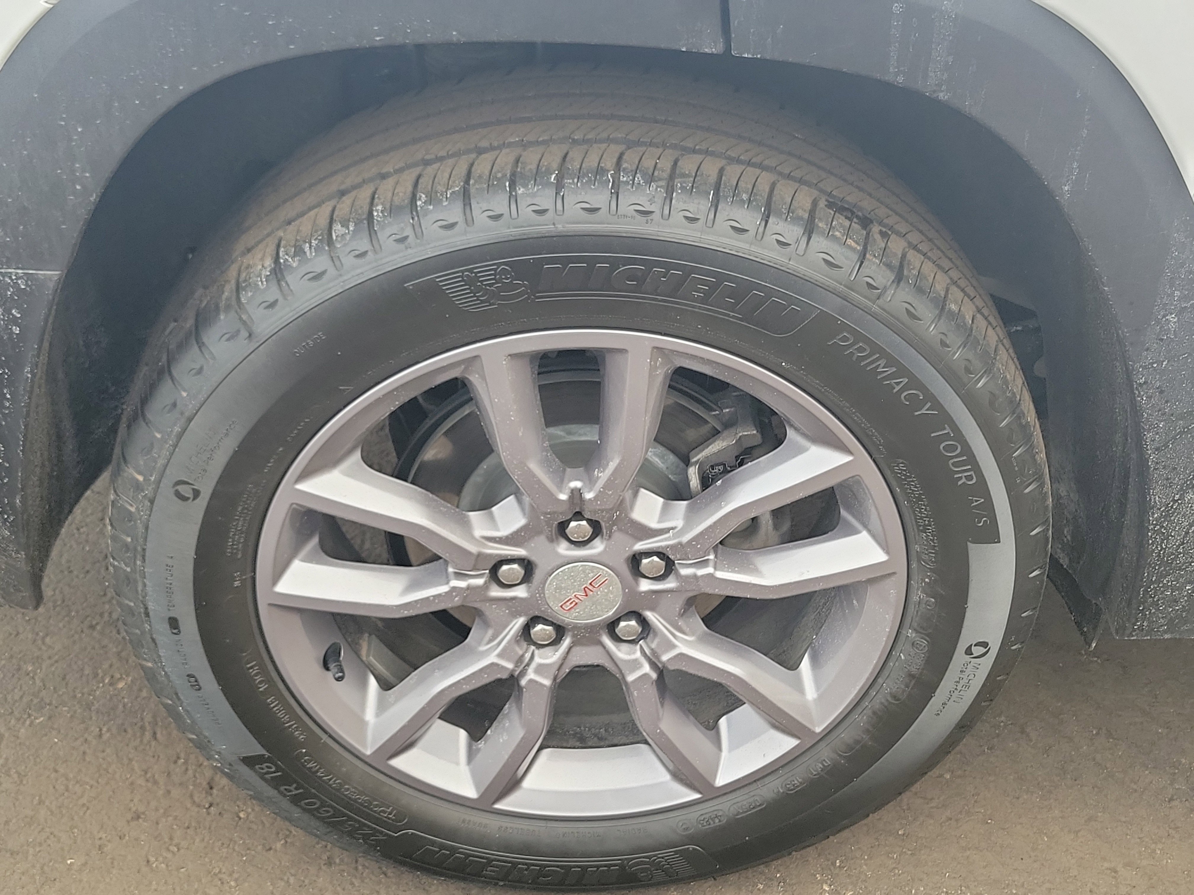 Used 2024 GMC Terrain SLT w/ Infotainment Package II image 5