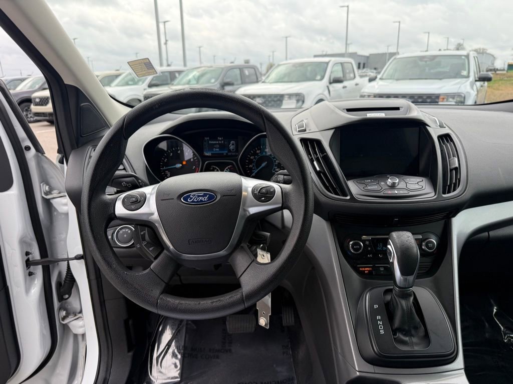Used 2016 Ford Escape SE w/ Equipment Group 201A image 11