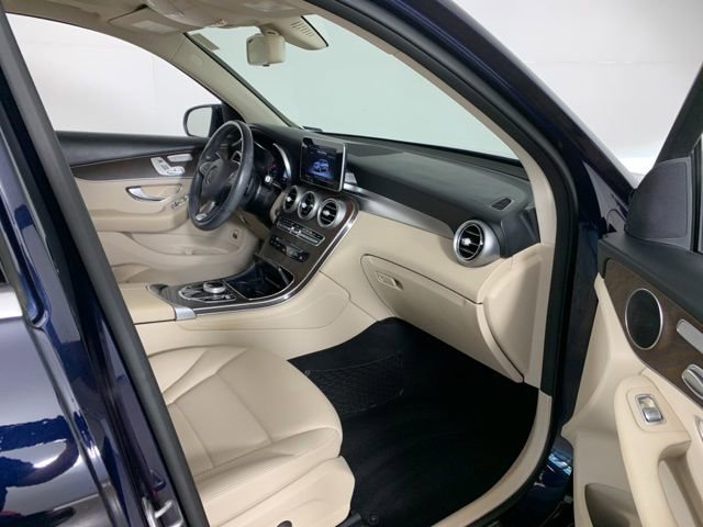 Used 2019 Mercedes-Benz GLC 300 4MATIC image 39