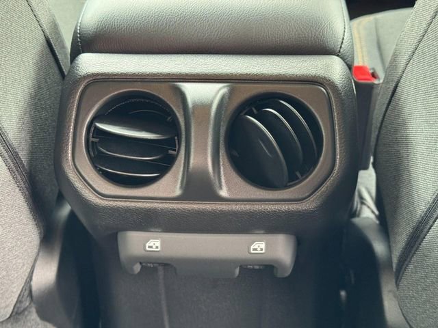 New 2025 Jeep Gladiator Sport image 10