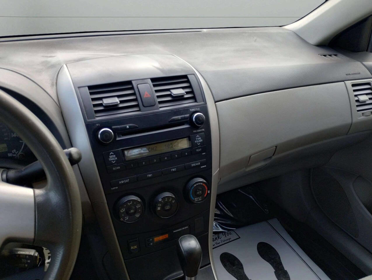 Used 2010 Toyota Corolla LE FWD image 24