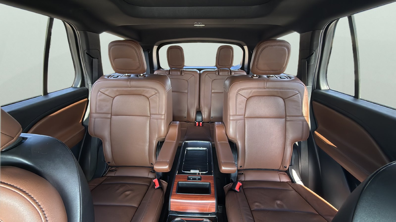 Certified 2022 Lincoln Aviator Reserve w/ Equipment Group 201A RWD image 23