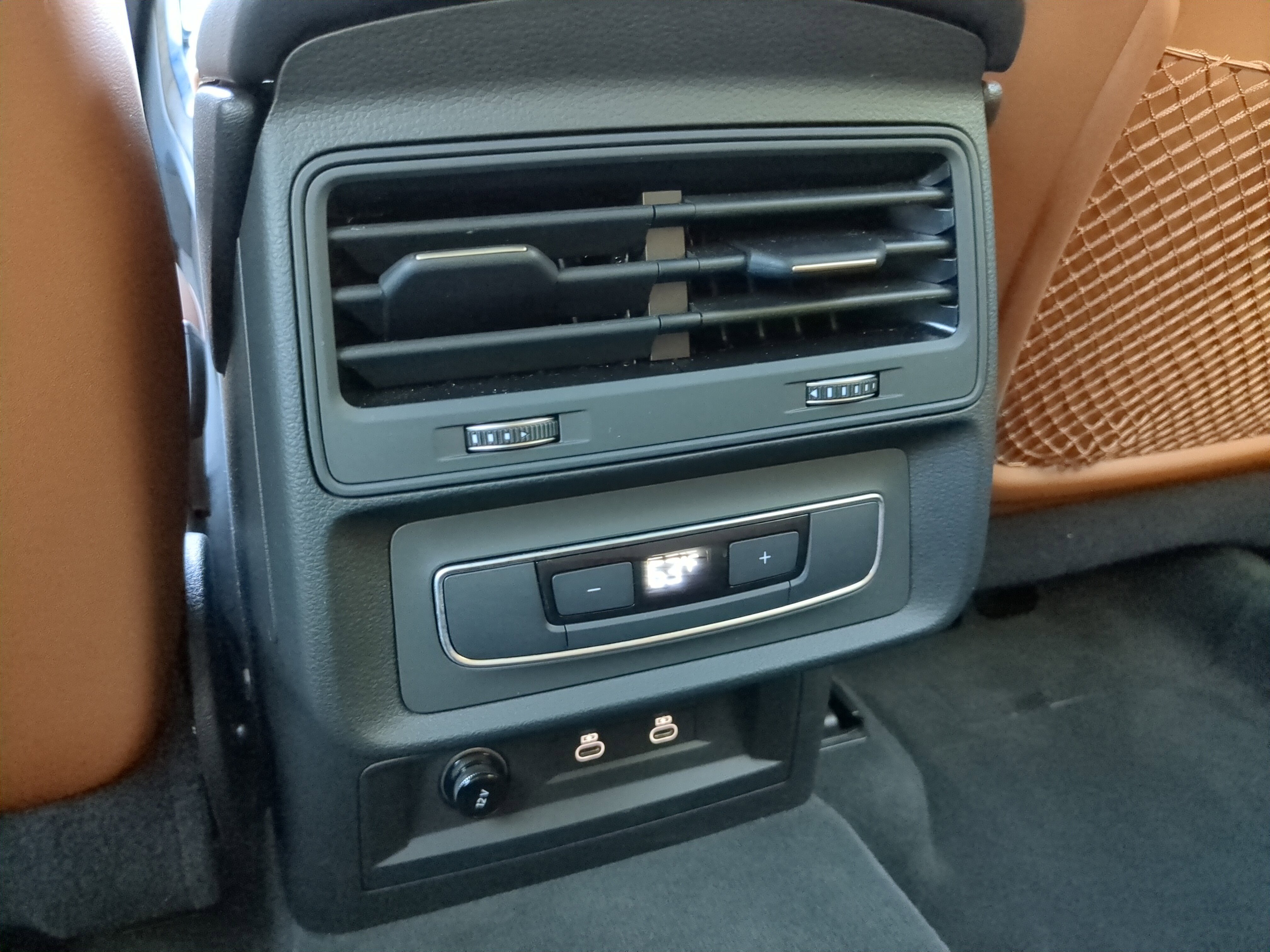 Certified 2025 Audi Q8 Premium w/ Black Optic Package image 16