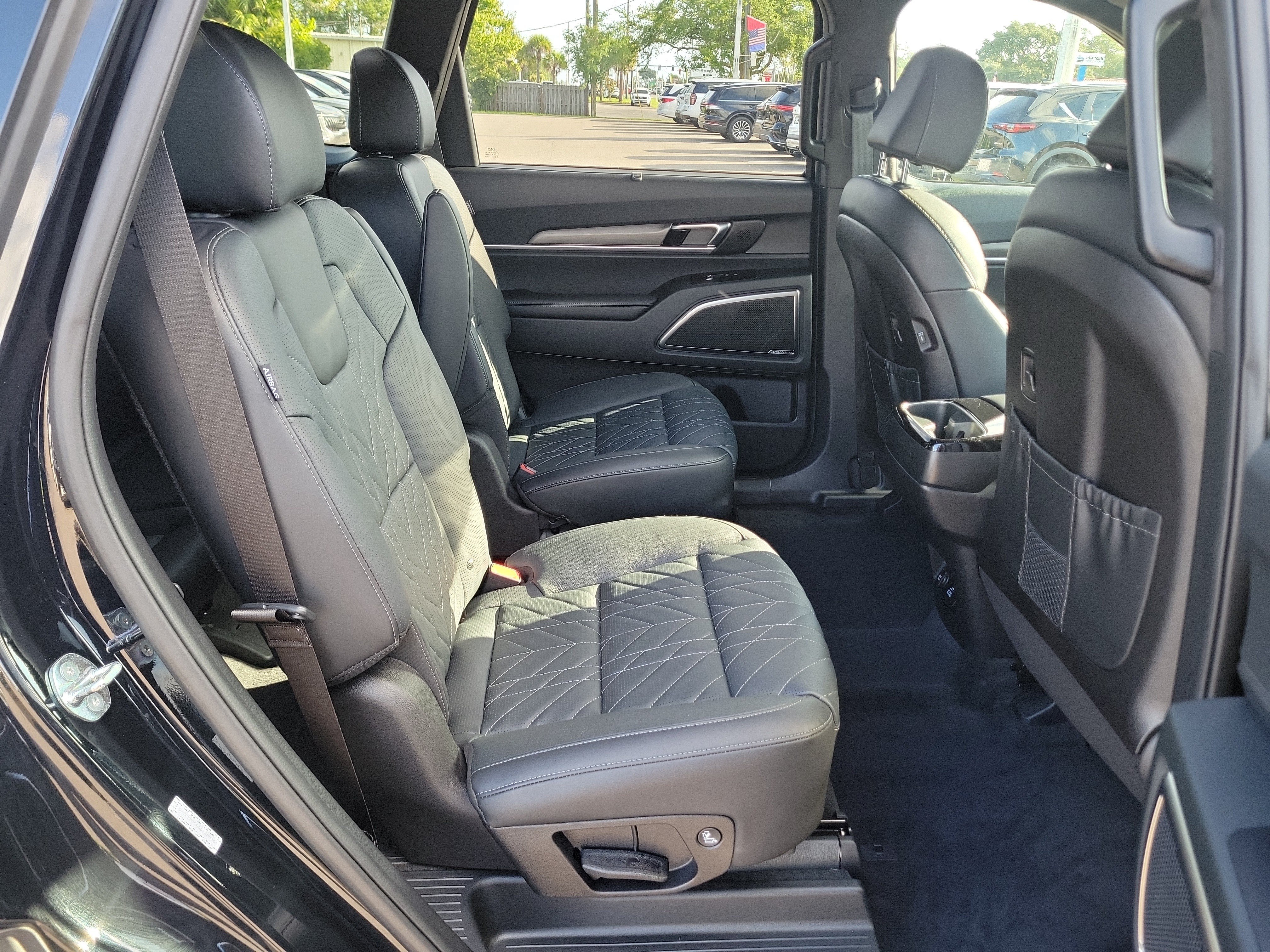 Certified 2025 Kia Telluride SX Prestige X-Line AWD/4WD image 12