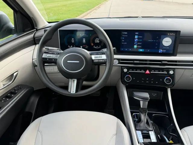 Used 2025 Hyundai Tucson SEL FWD image 25