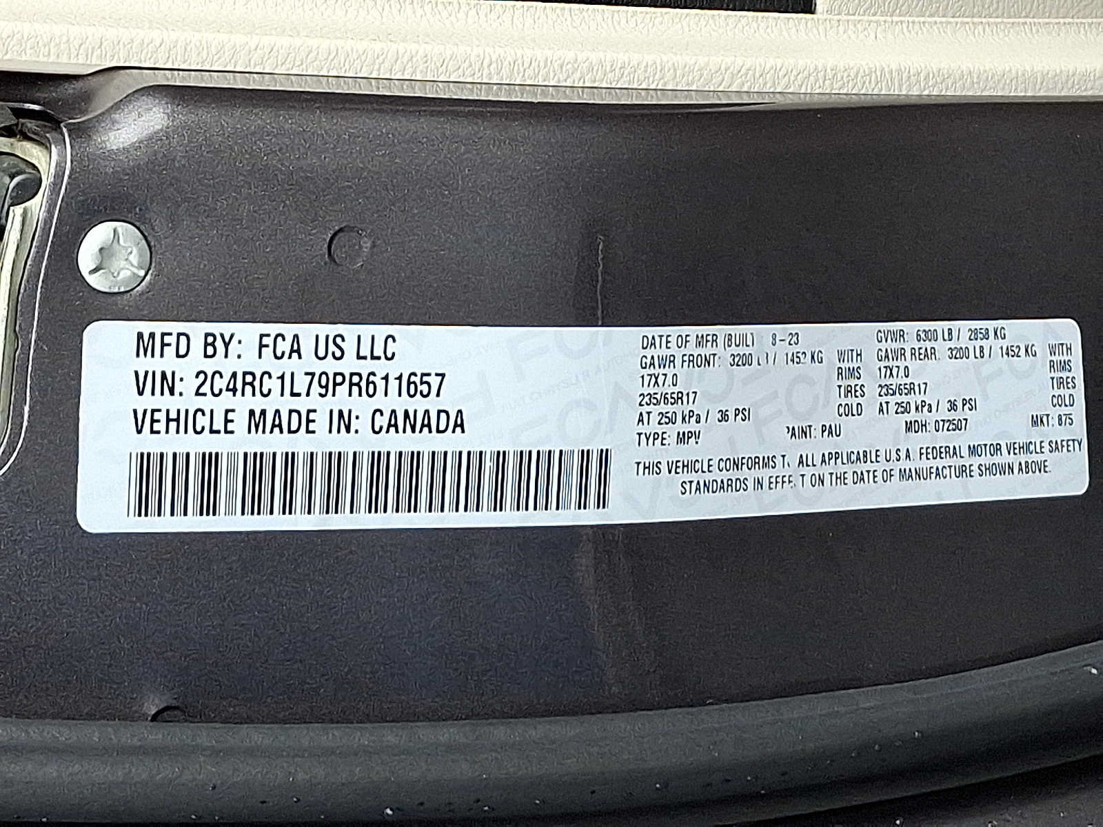 Used 2023 Chrysler Pacifica Touring-L FWD image 25