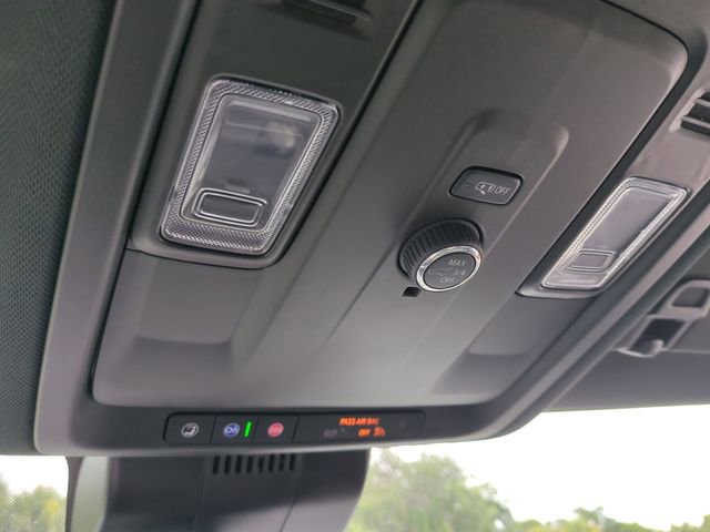 Used 2025 Chevrolet Tahoe LT AWD/4WD image 24