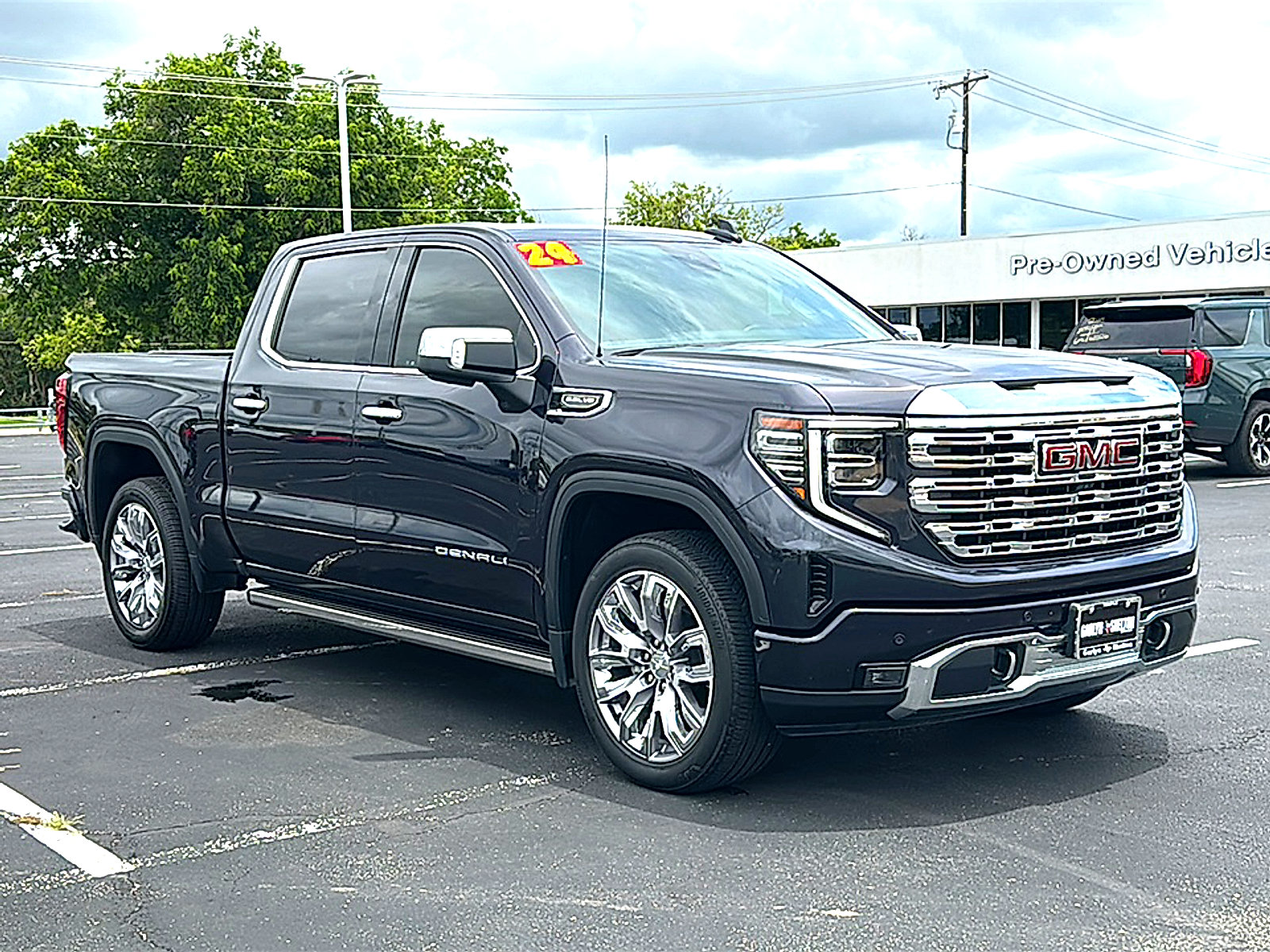 Used 2024 GMC Sierra 1500 Denali w/ Denali Reserve Package RWD image 10