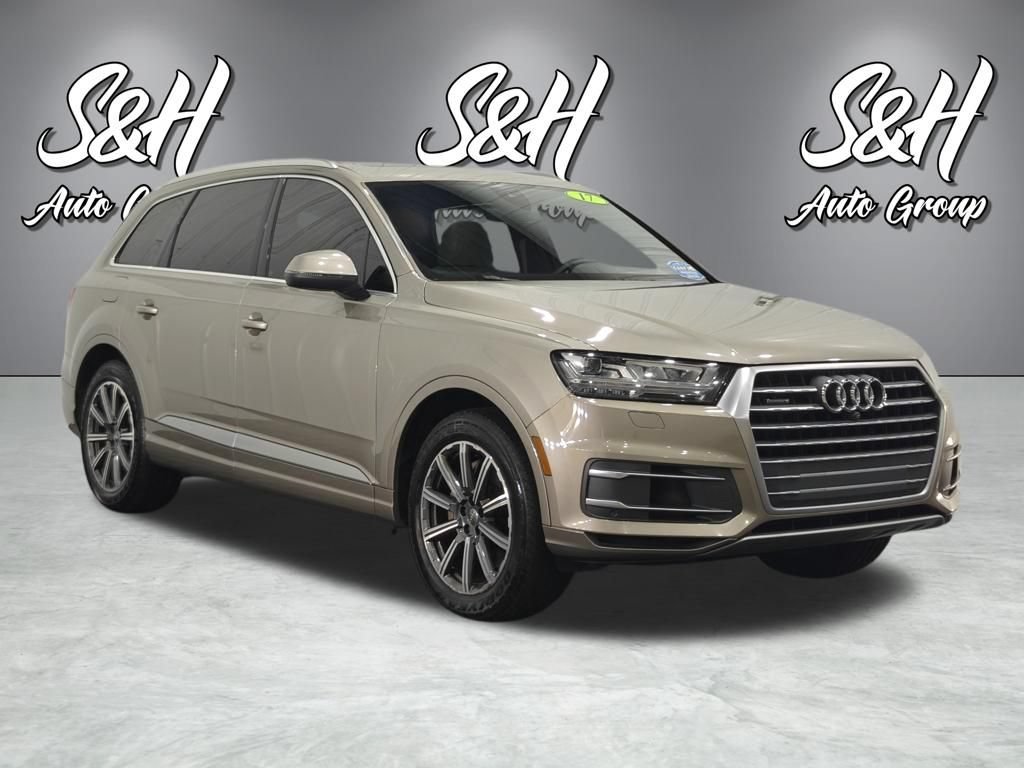 Used 2017 Audi Q7 3.0T Prestige AWD/4WD image 2