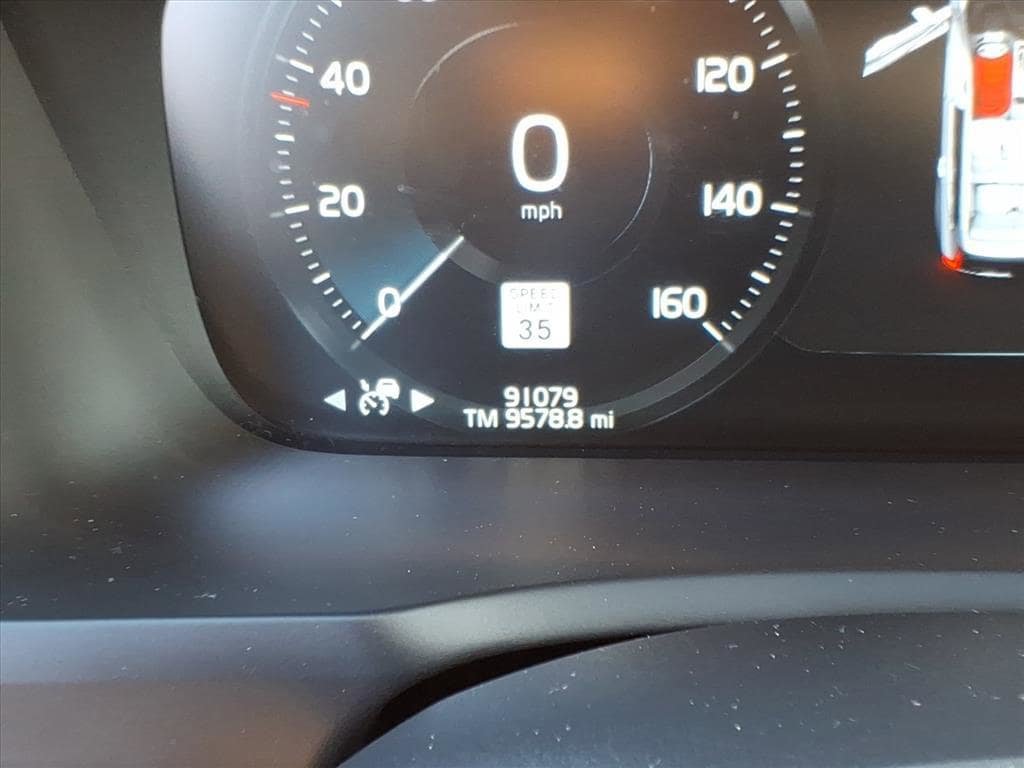 Used 2022 Volvo XC90 T6 Inscription w/ Lounge Package AWD/4WD image 27