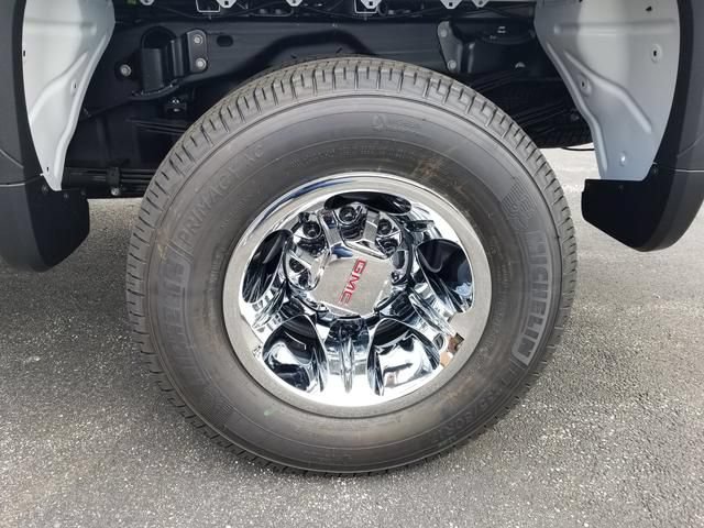 New 2026 GMC Sierra 3500 SLE AWD/4WD image 12
